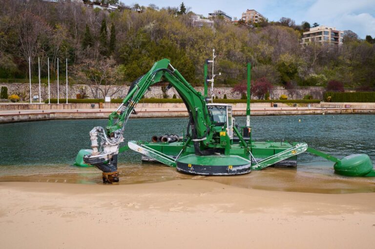 Choosing the Right Dredging Machine Features, Functions, and Project Fit