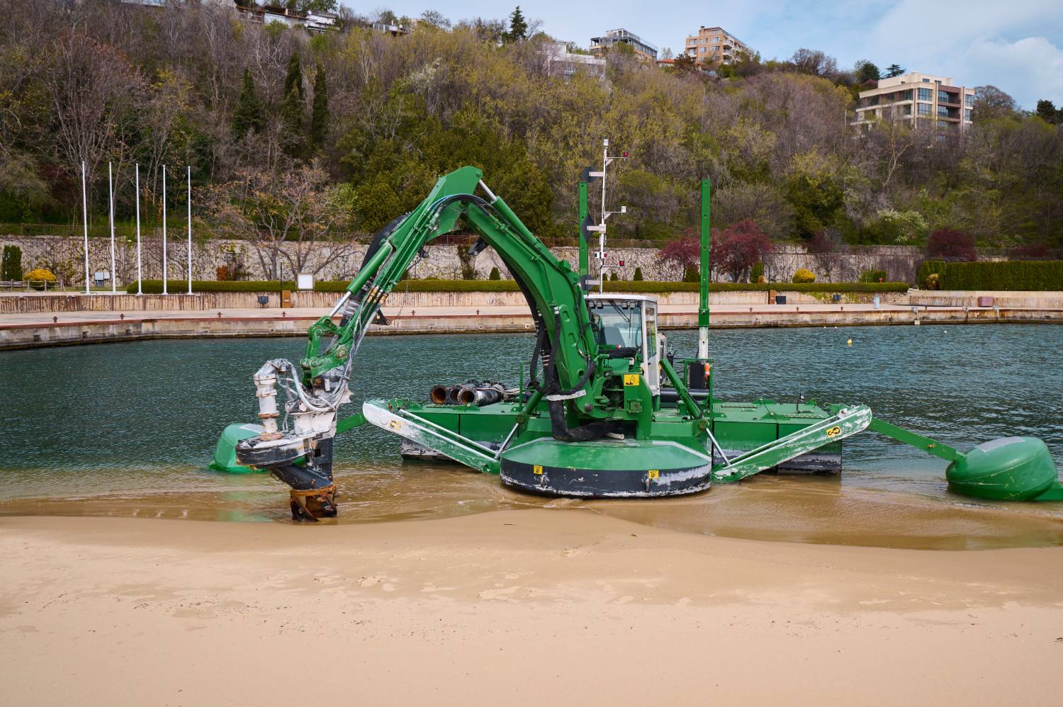 Choosing the Right Dredging Machine Features, Functions, and Project Fit